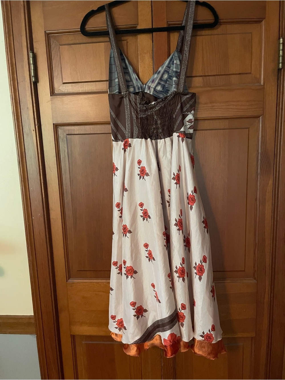 🐾100% silk floral dress🐾 - Picture 6 of 6